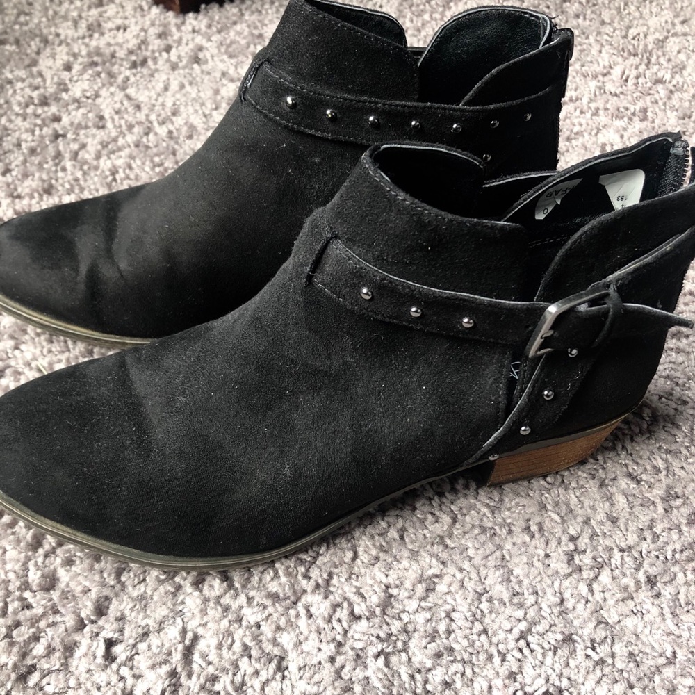 Black ankle booties